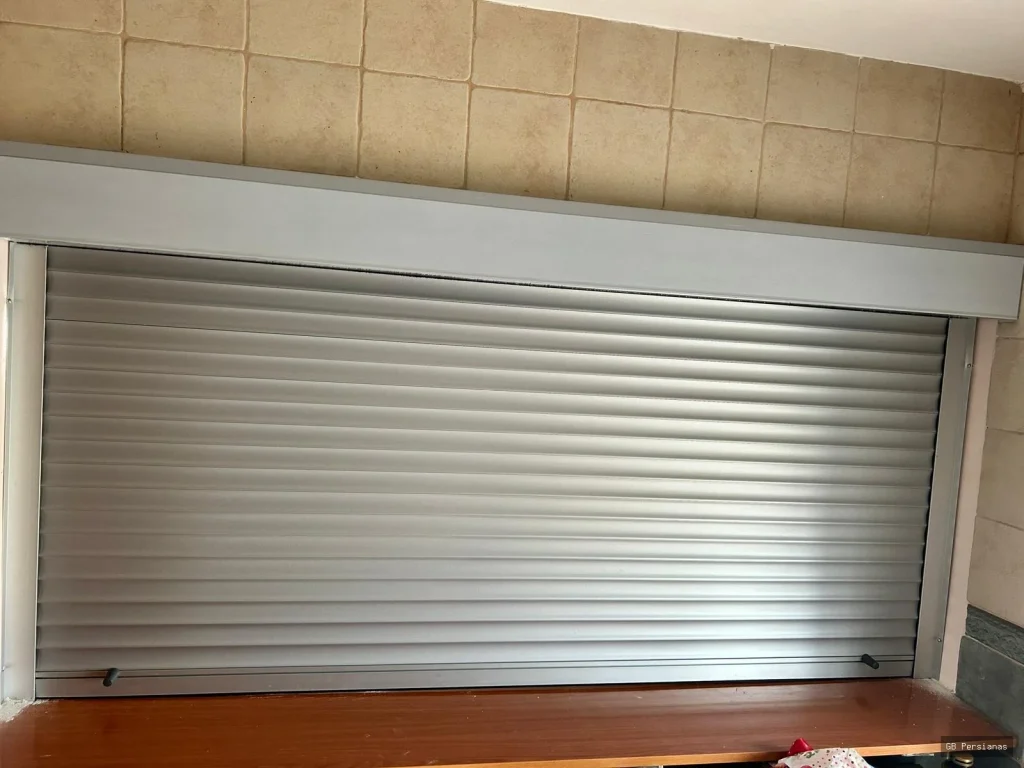 Instalación de persianas de seguridad