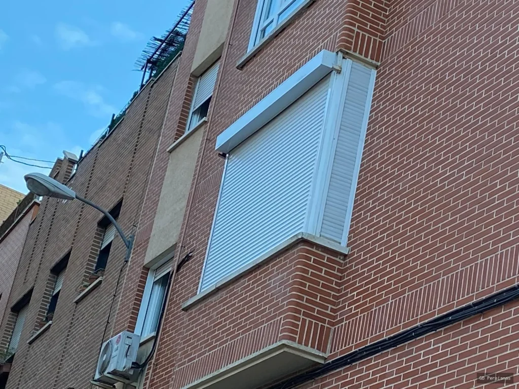 Persianas PVC nuevas instaladas